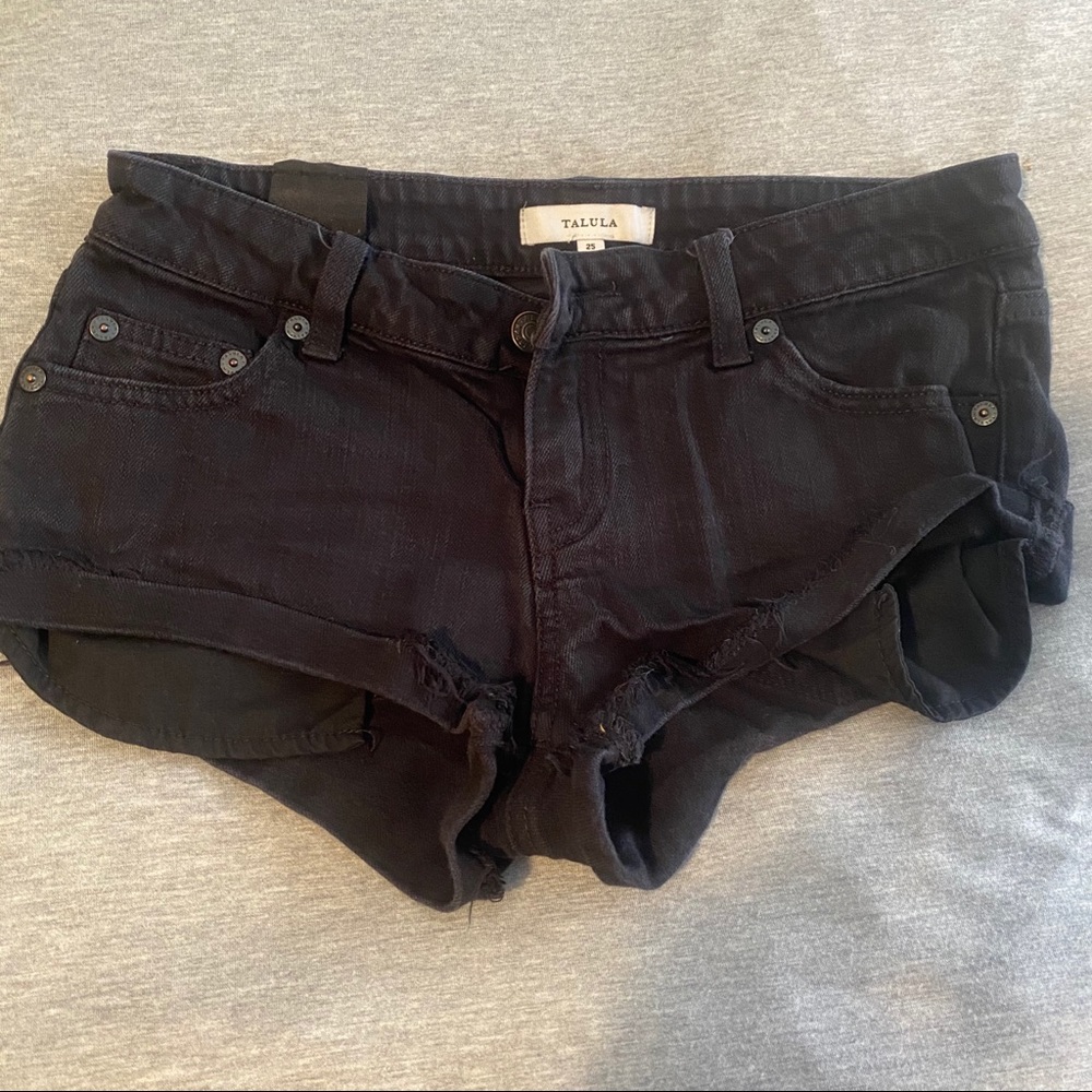 Aritzia Talula black jeans shorts